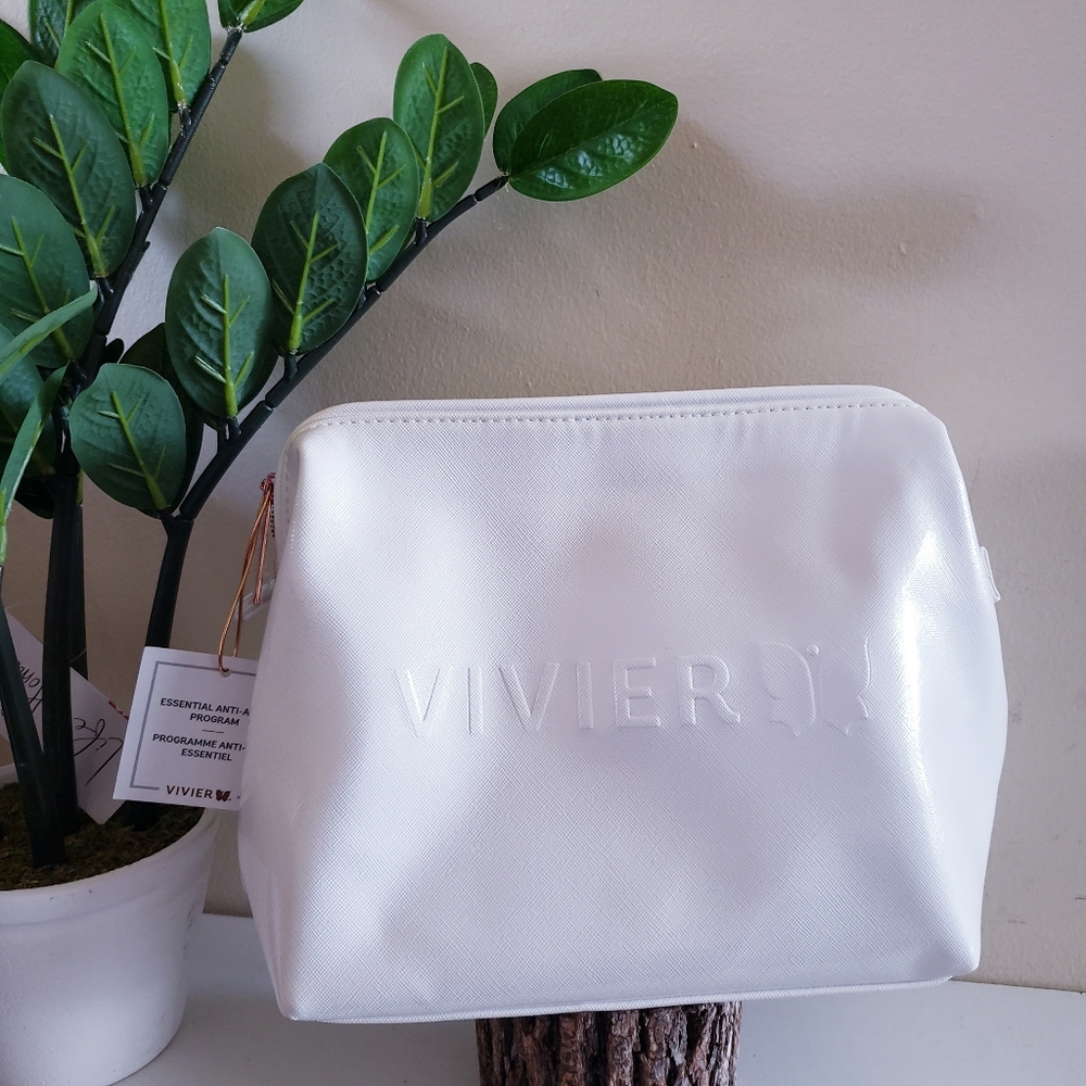 Vivier White Cosmetic Pouch - Sleek Travel Makeup Bag